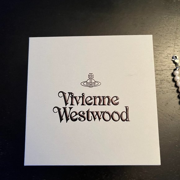 Vivienne Westwood Pearl Necklace - Picture 2 of 4